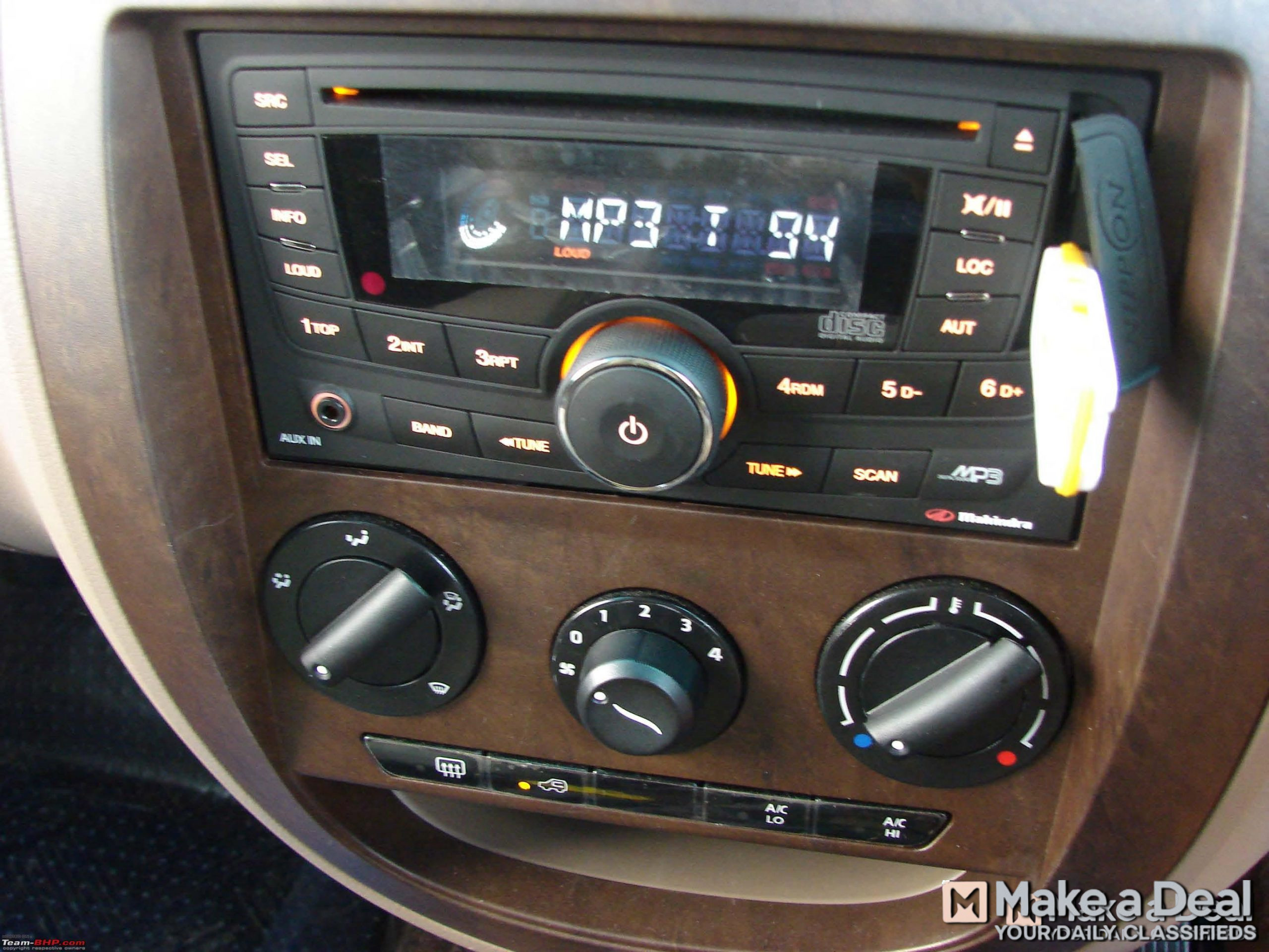 2017 Mahindra Xylo E8 – T Board